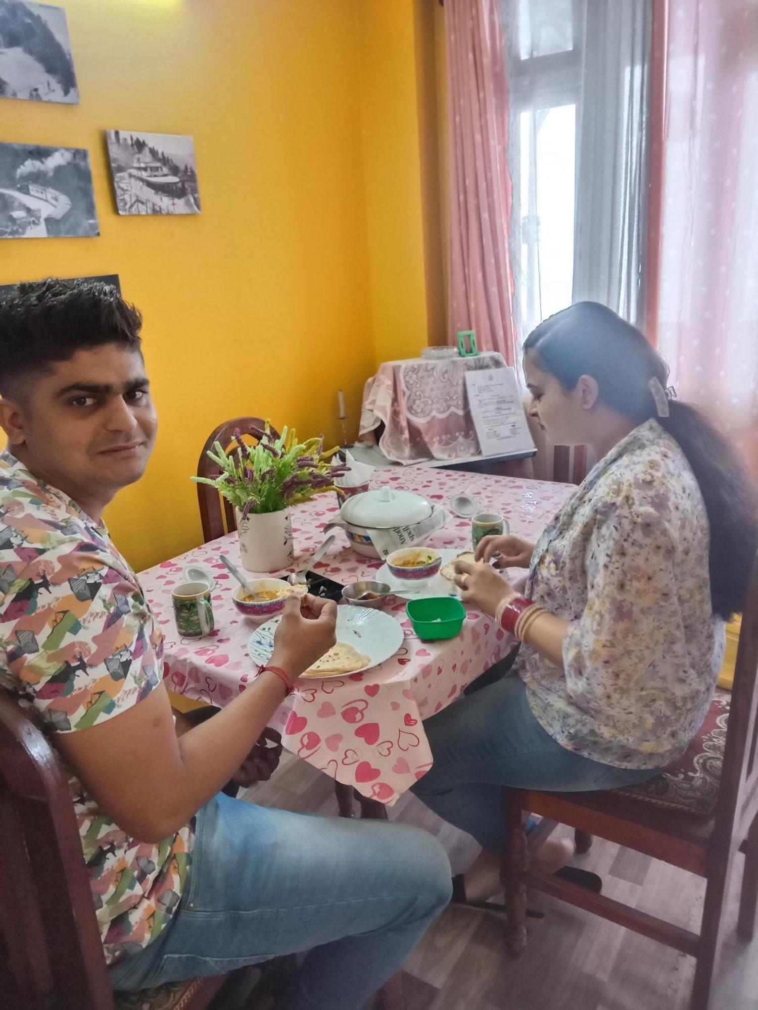 Beverly Hills Home Stay 다르질링 외부 사진